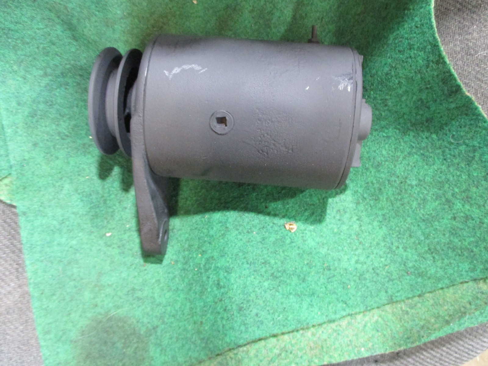 FORD 8N, 3 POST GENERATOR #8N-10000B 1947-50, FRONT MOUNT DISTRIBUTOR MOTOR USED