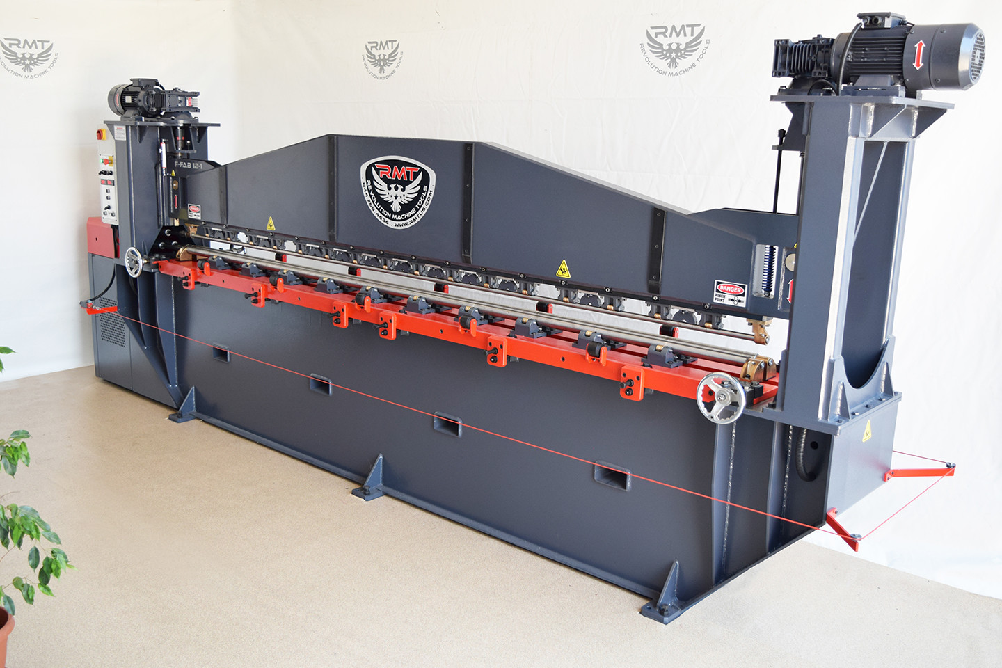 New RMT Aircraft Wing Leading Edge Bending Machine