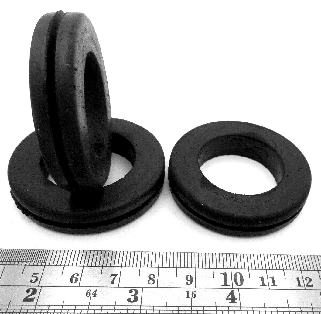 Rubber Grommet, Fits 1 1/2″ Round Hole, Fits 1/16″ Thick Material, Has 1 1/8″ ID