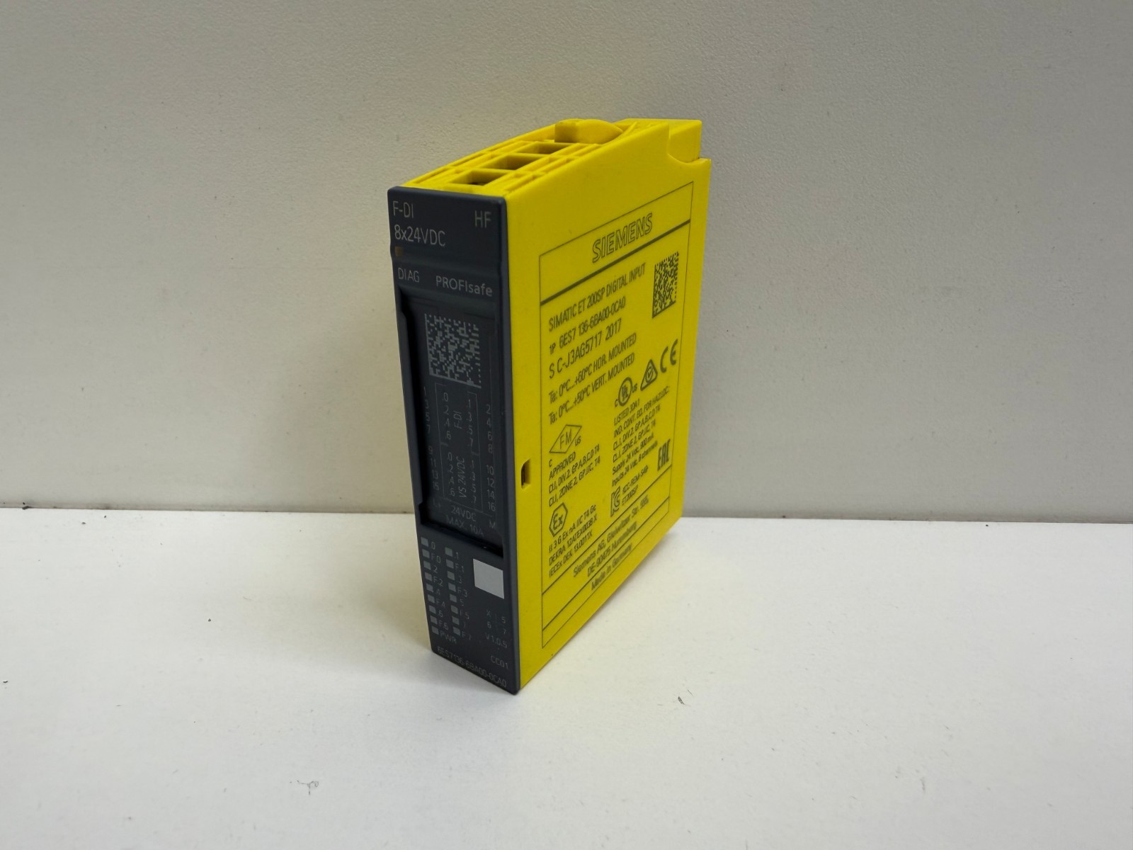 GOOD USED! SIEMENS 24VDC DIGITAL INPUT MODULE 6ES7136-6BA00-0CA0