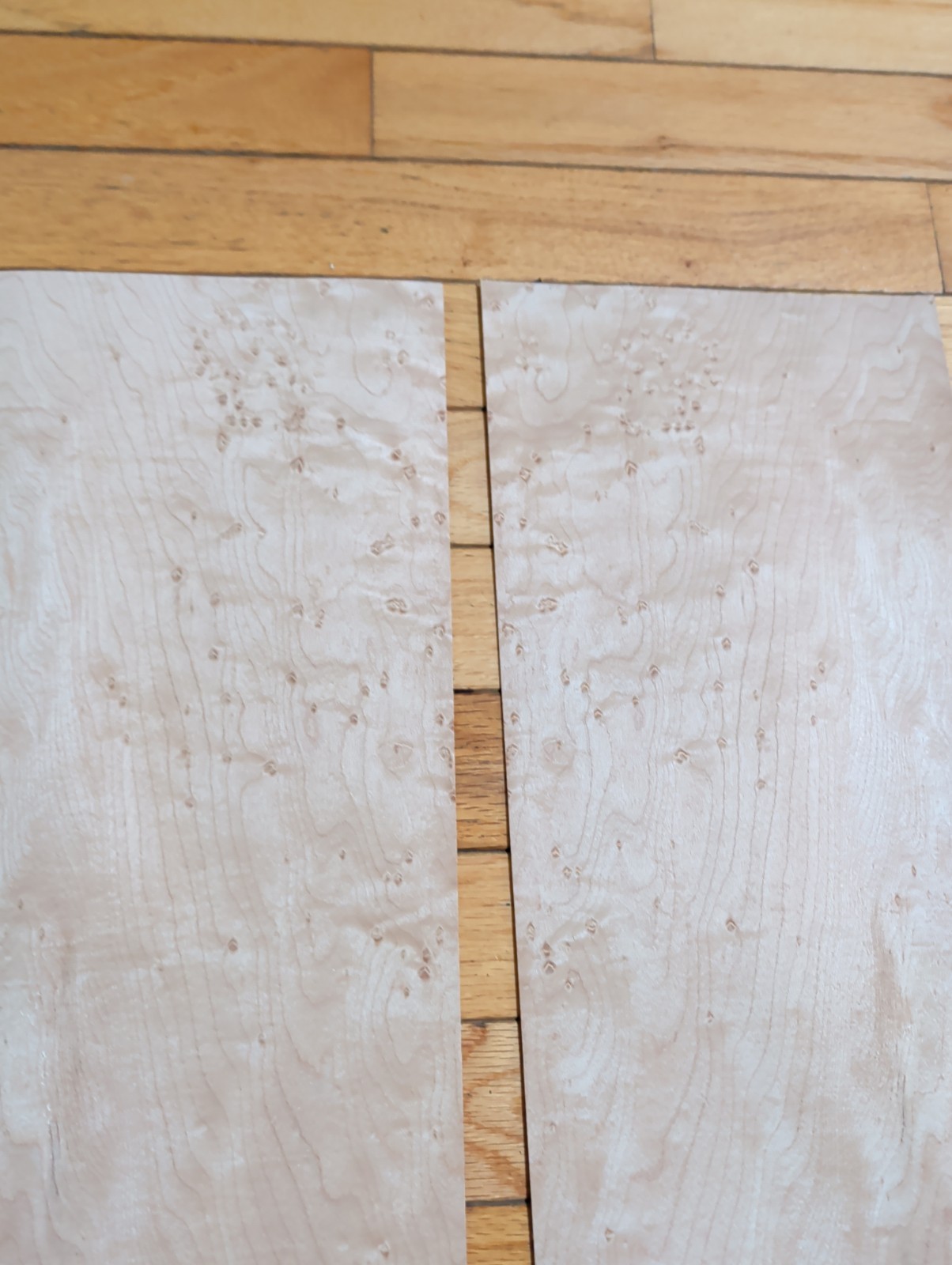 4 pieces of Birdseye maple veneer 6 3/4″ x 19 1/8″ each wood 7″ & 1/42″ th. raw