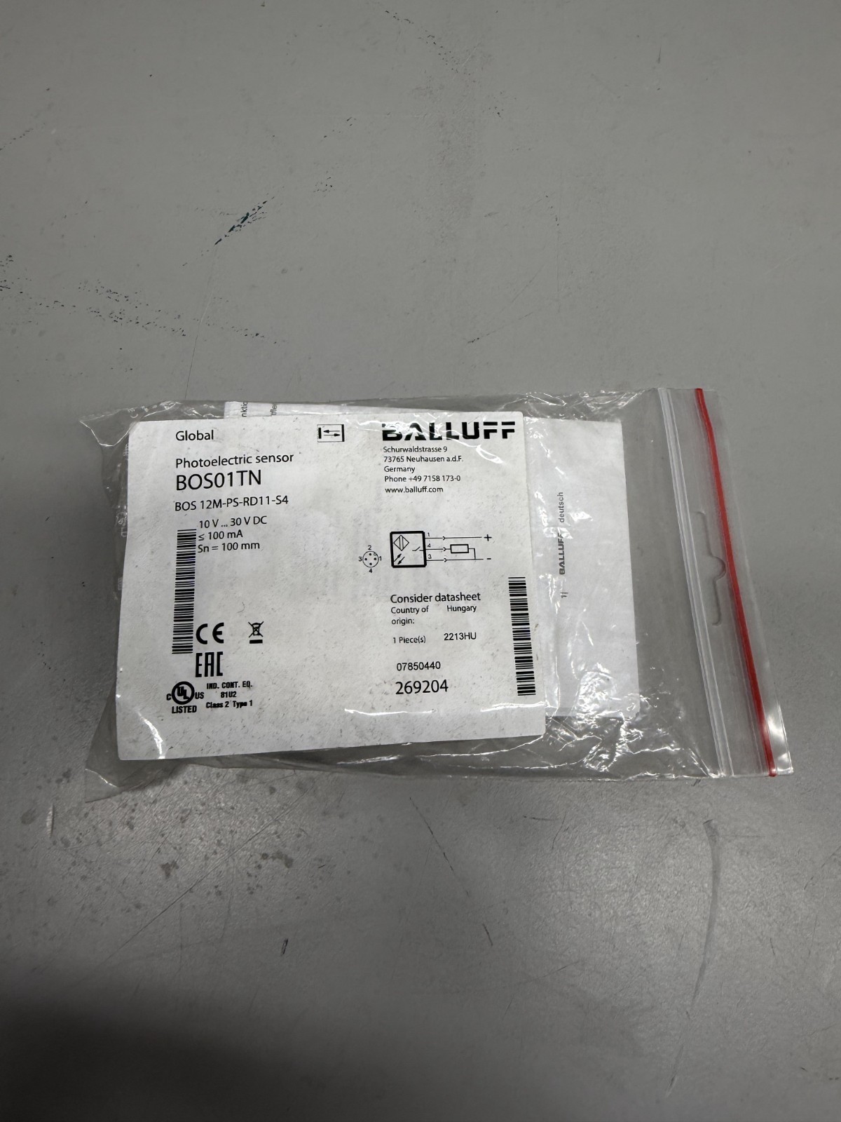 NEW BOS01TN BALLUFF BOS 12M-PS-RD11-S4 Photoelectric Sensor