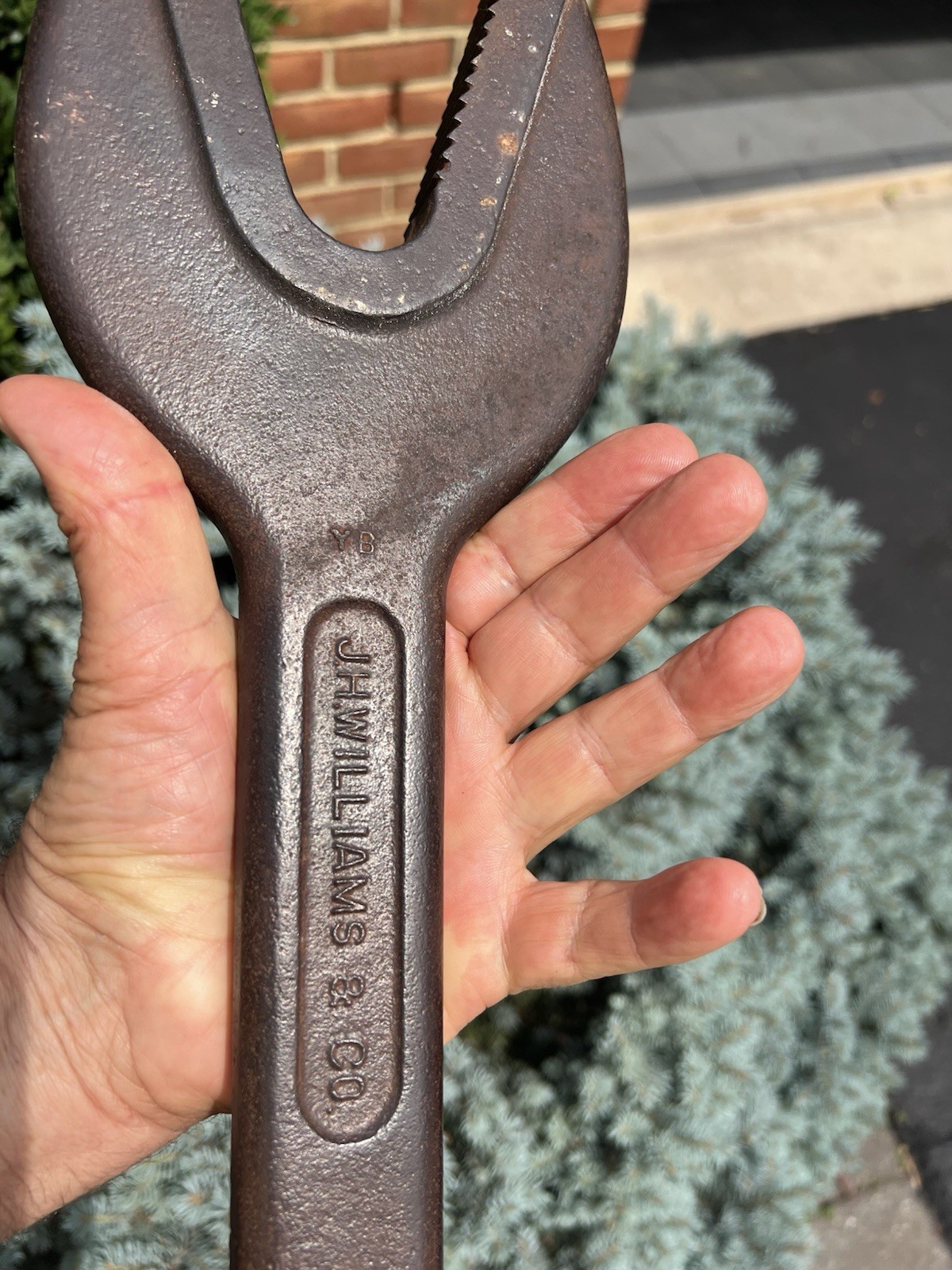 VINTAGE JUMBO 24″ LONG J.H.WILLIAMS & Co. No. 4 1/2 BULL DOG ALLIGATOR WRENCH