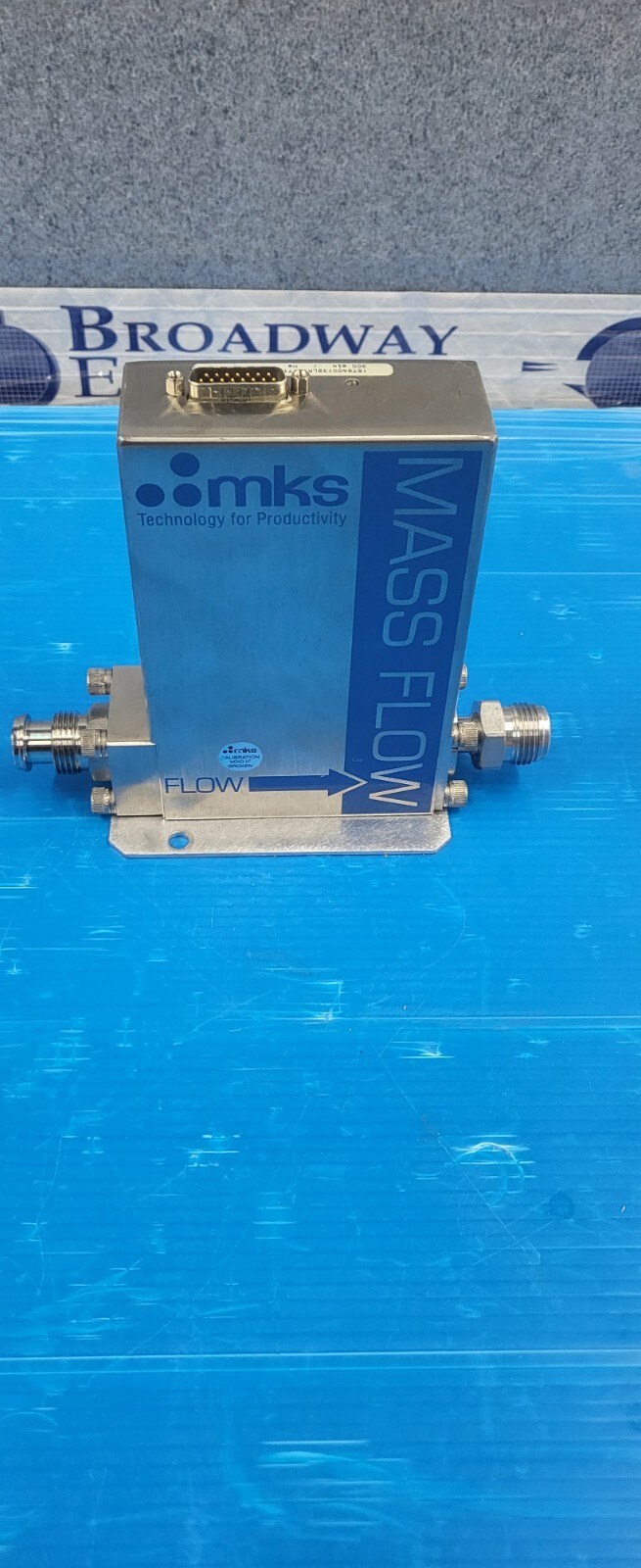 MKS MASS FLOW CONTROLLER 1579A TOTE 4
