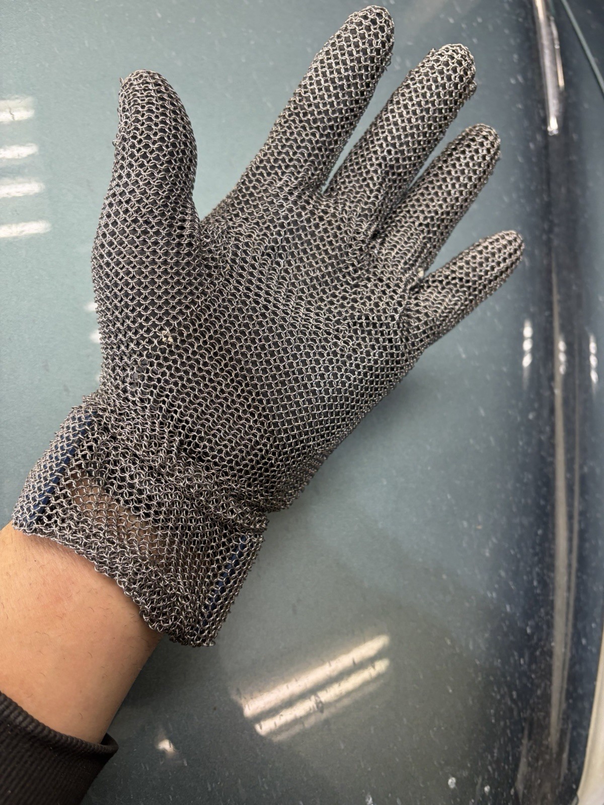 Whizard Steel Mesh Medium Cut Resistant Glove with Elastic Cuff 282162 Used