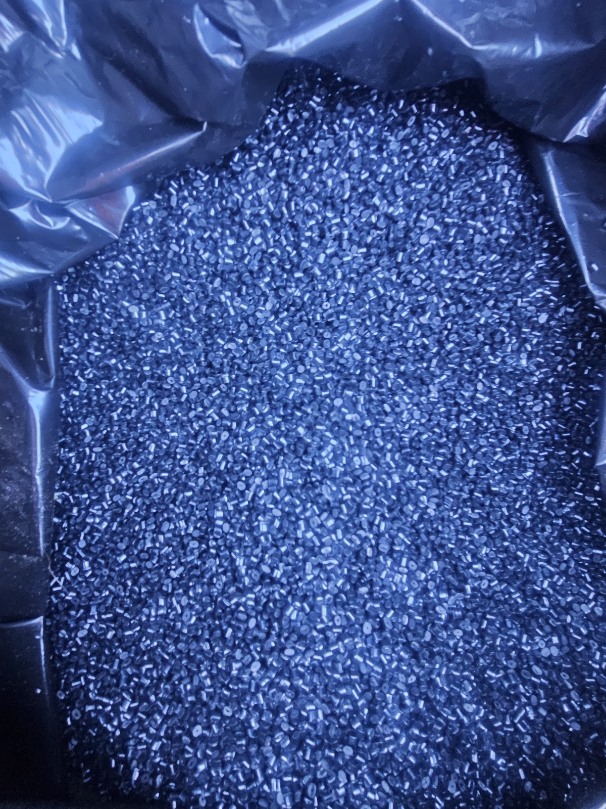 Polycarbonate Resin Plastic Beads Black Raw Material 20 lb MPN 240101