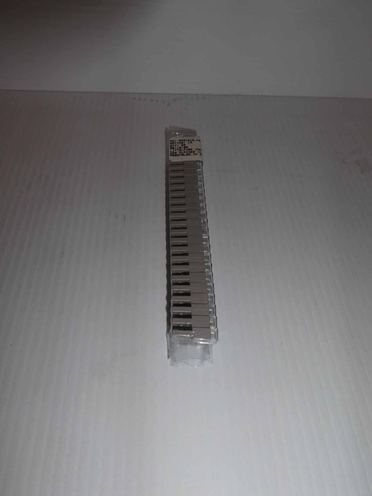 Littelfuse Inc 0481015.H FUSE INDICATING 15A 125VAC/VDC Box of 100pcs