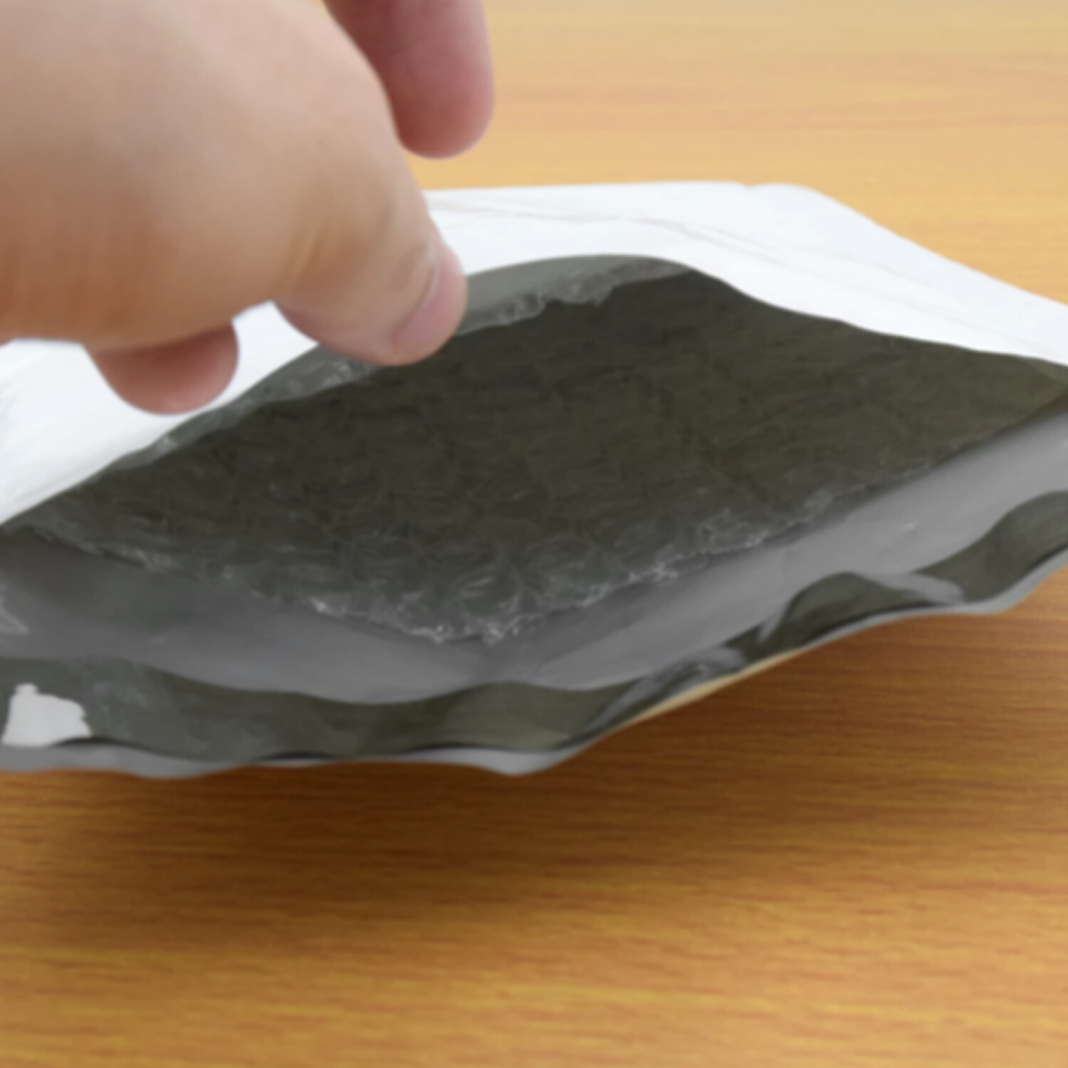 5″ x 9″ Poly Self Seal Bubble Mailer Padded Envelope #00 100,250, 500,1000