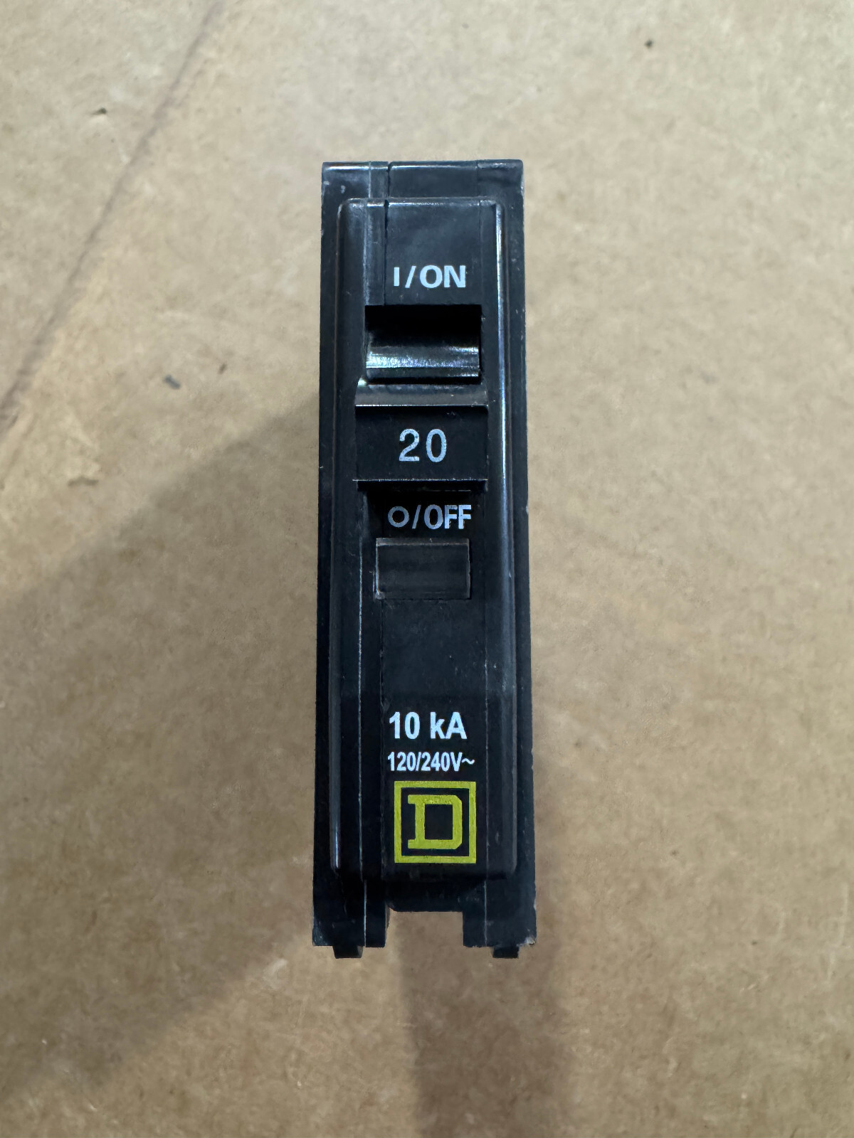 Square D QOB120 Bolt-On Circuit Breaker 1P 20A 120/240V New with Free Shipping
