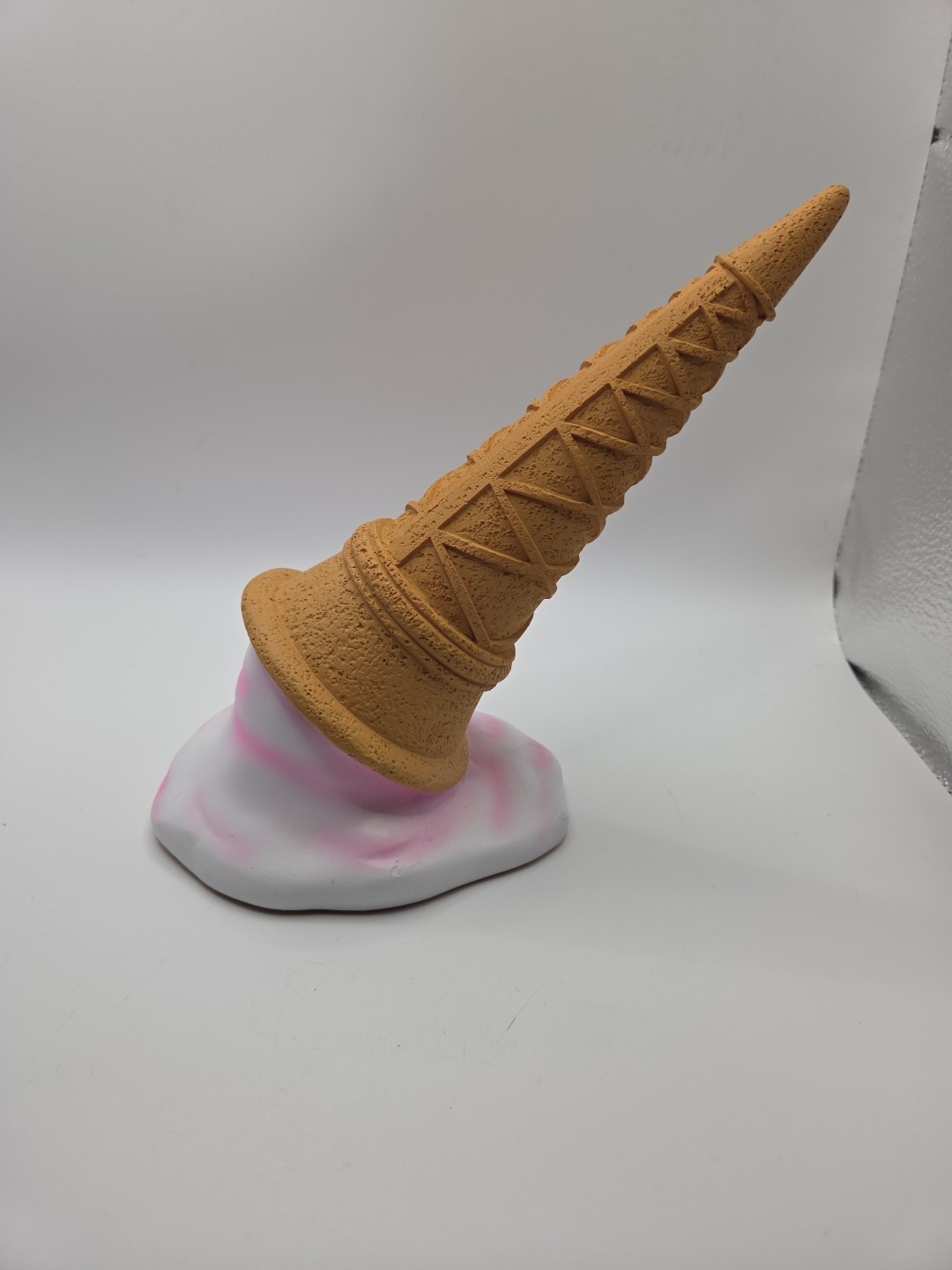 Display Fake Food Prop Vanilla Strawberry Swirl Ice Cream Cone Spill 7 1/4″ Tall