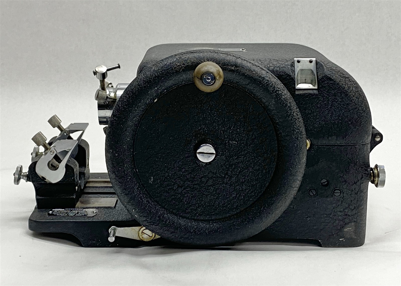 American Optical Spencer 820 Benchtop Manual Rotary Microtome w/ Blade Holder