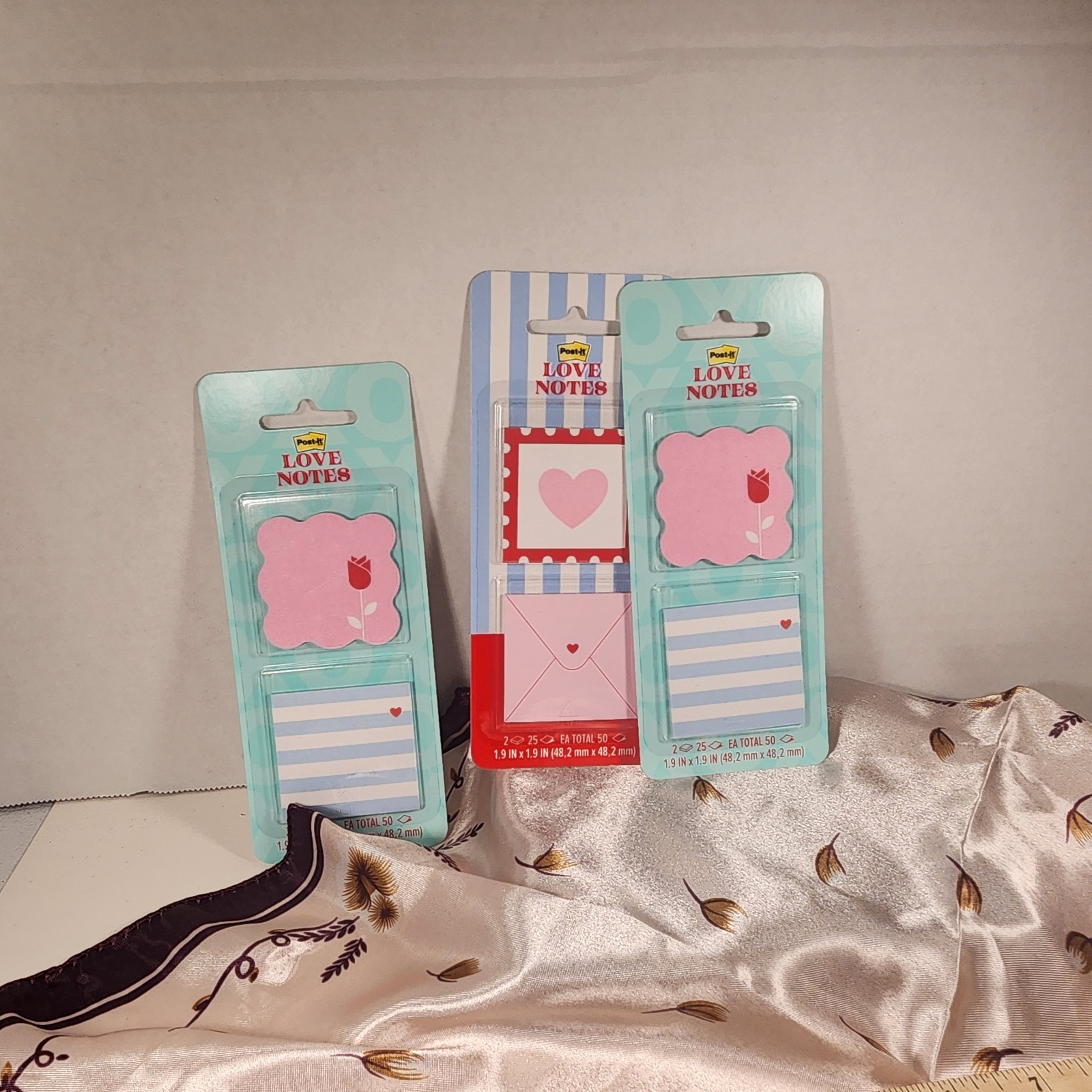 Post-it Love Notes New In Package Set Of 3 / cute notes / office supplies