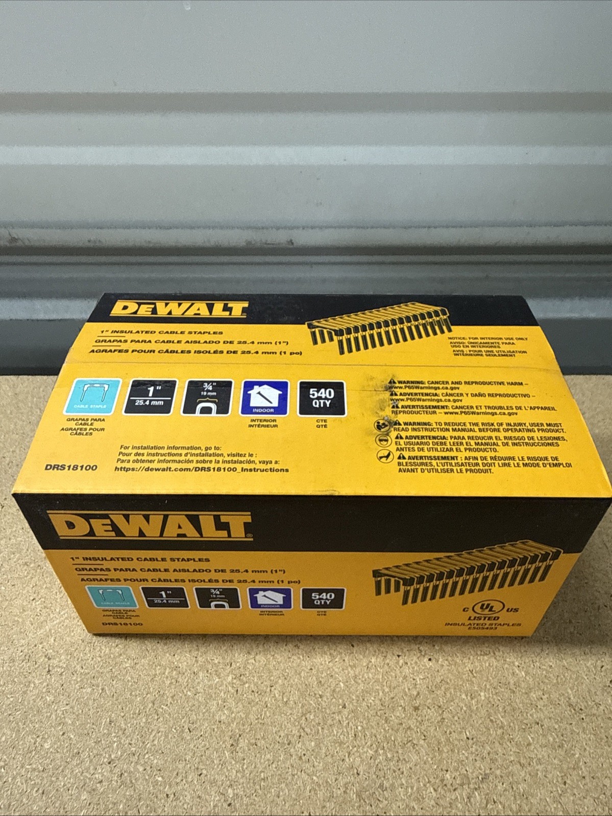 DEWALT Insulated 1 in. Electrical Staples (540 pieces)