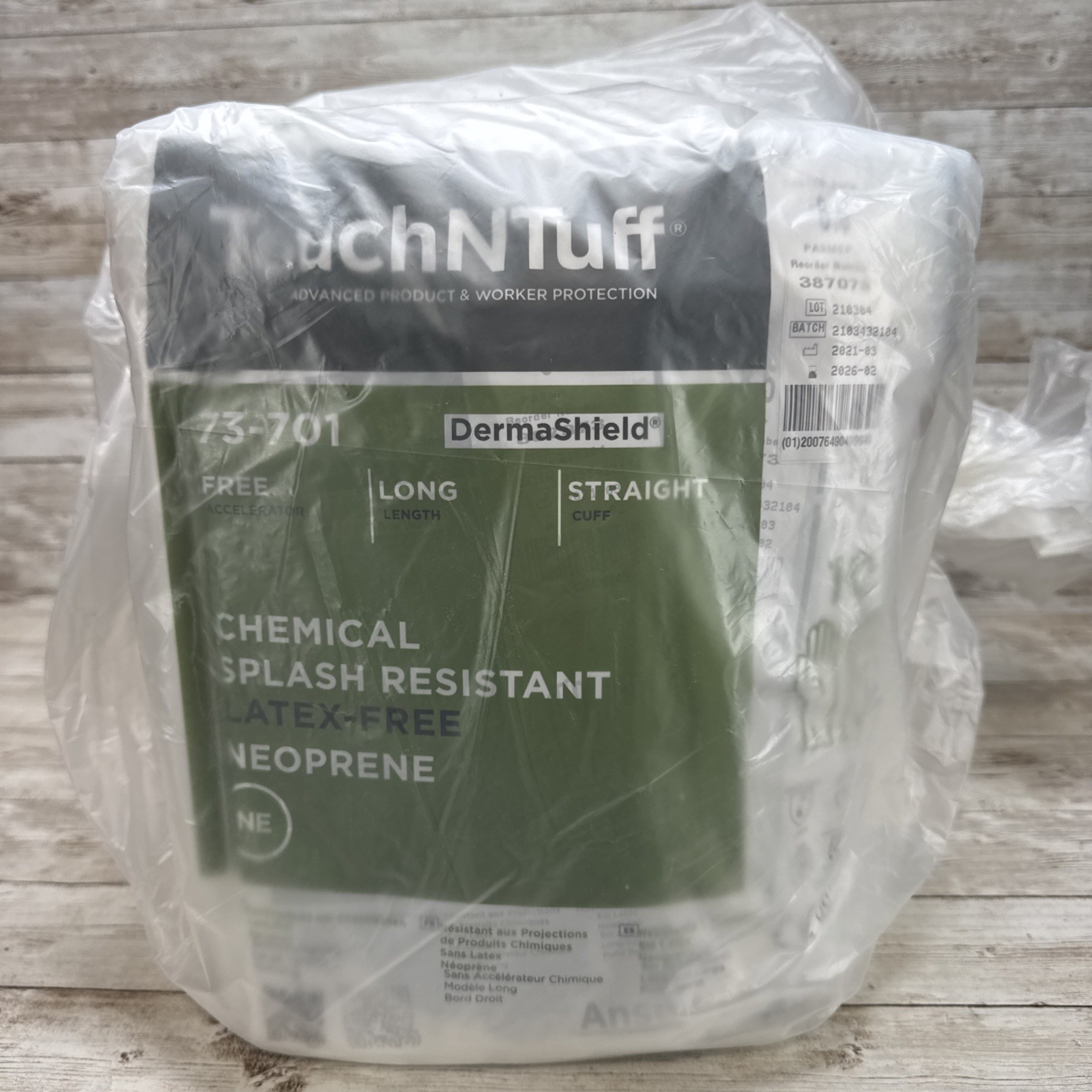 TouchNTuff Cleanroom Gloves DermaShield ANSELL 73-701 Size 8.5 Box 200 Exp: 4/26
