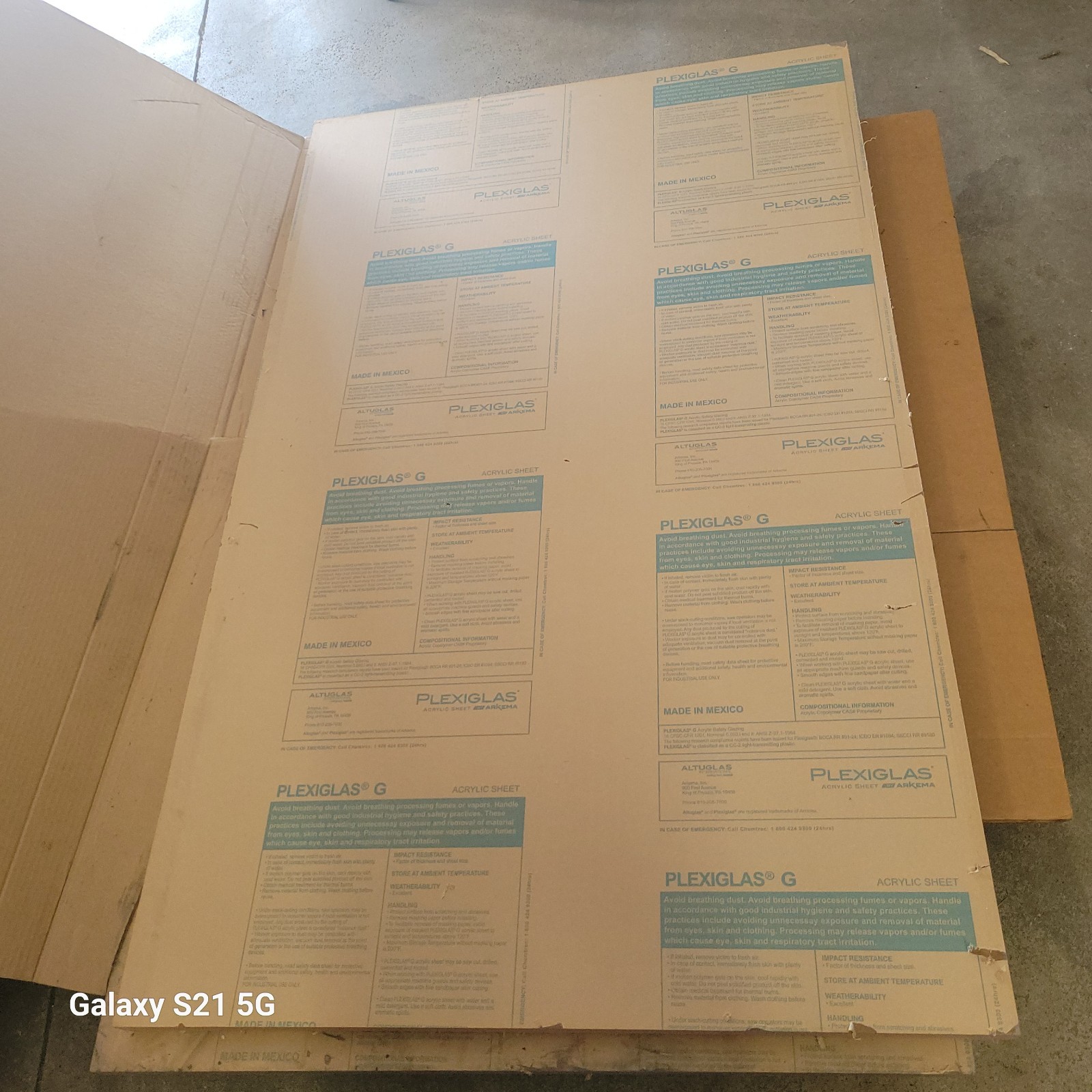 Plexiglas1-1/4” thick 37″ X 61″ Acrylic sheet, plexiglass