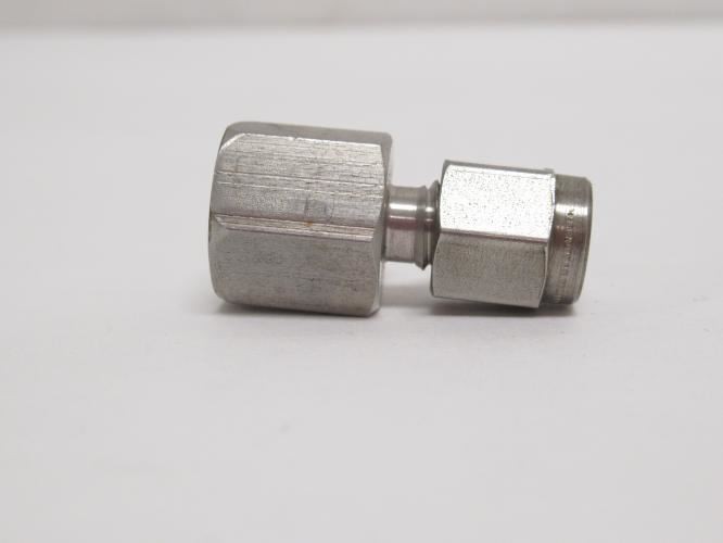 195086 New-No Box; MFG- SS-200-7-2 Tube Adaptor; SS-316; 1/8″ Tube x 1/8FNPT