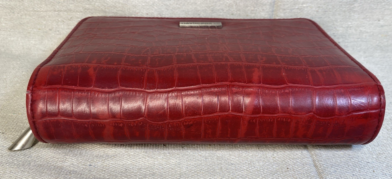 Day Runner Burgundy/Red Faux Croc Zip Planner Binder Organizer Wallet 6 Ring Vtg