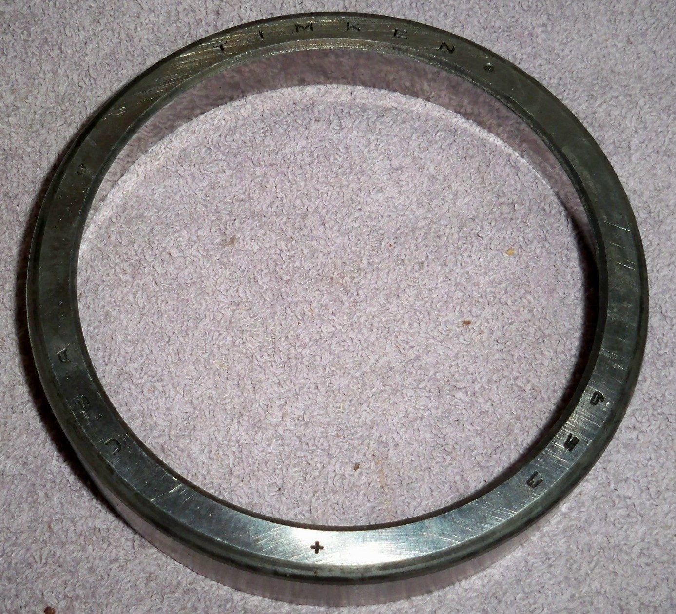 New TIMKEN 653 Tapered Roller Bearing Cup / Made in USA