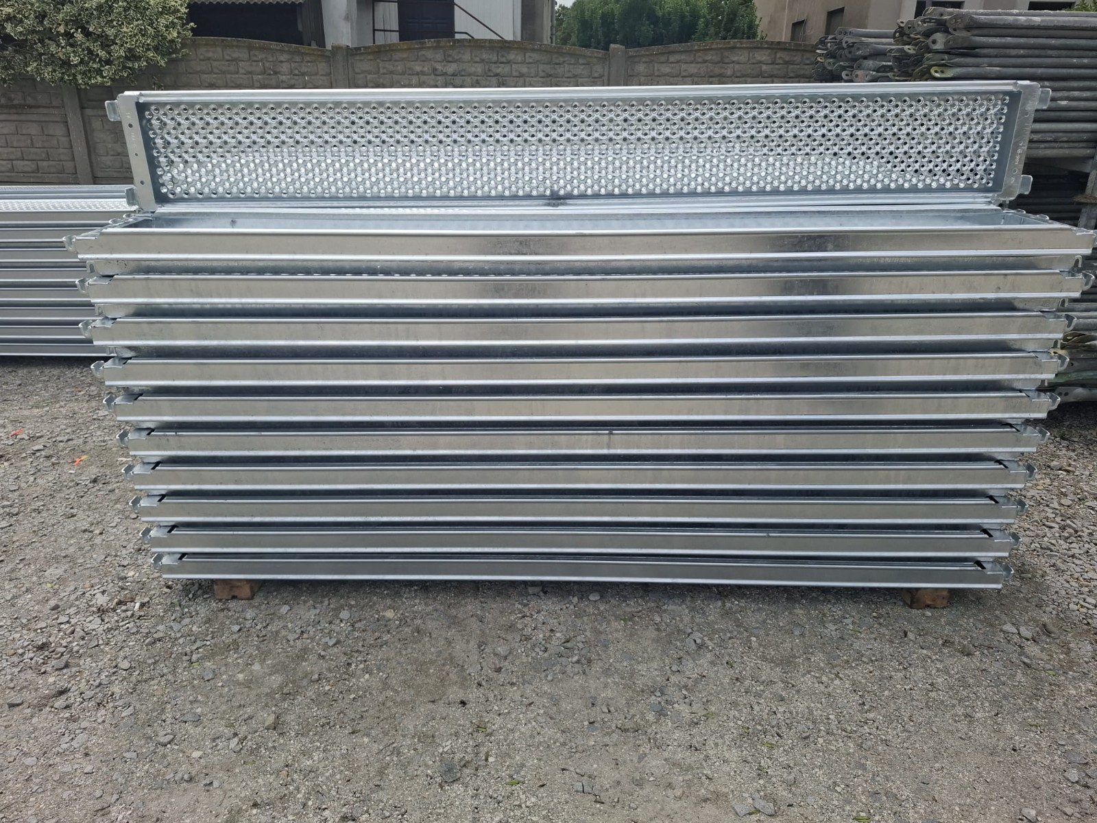 Certified steel floors 2.57 m-German approval-ships immediately!