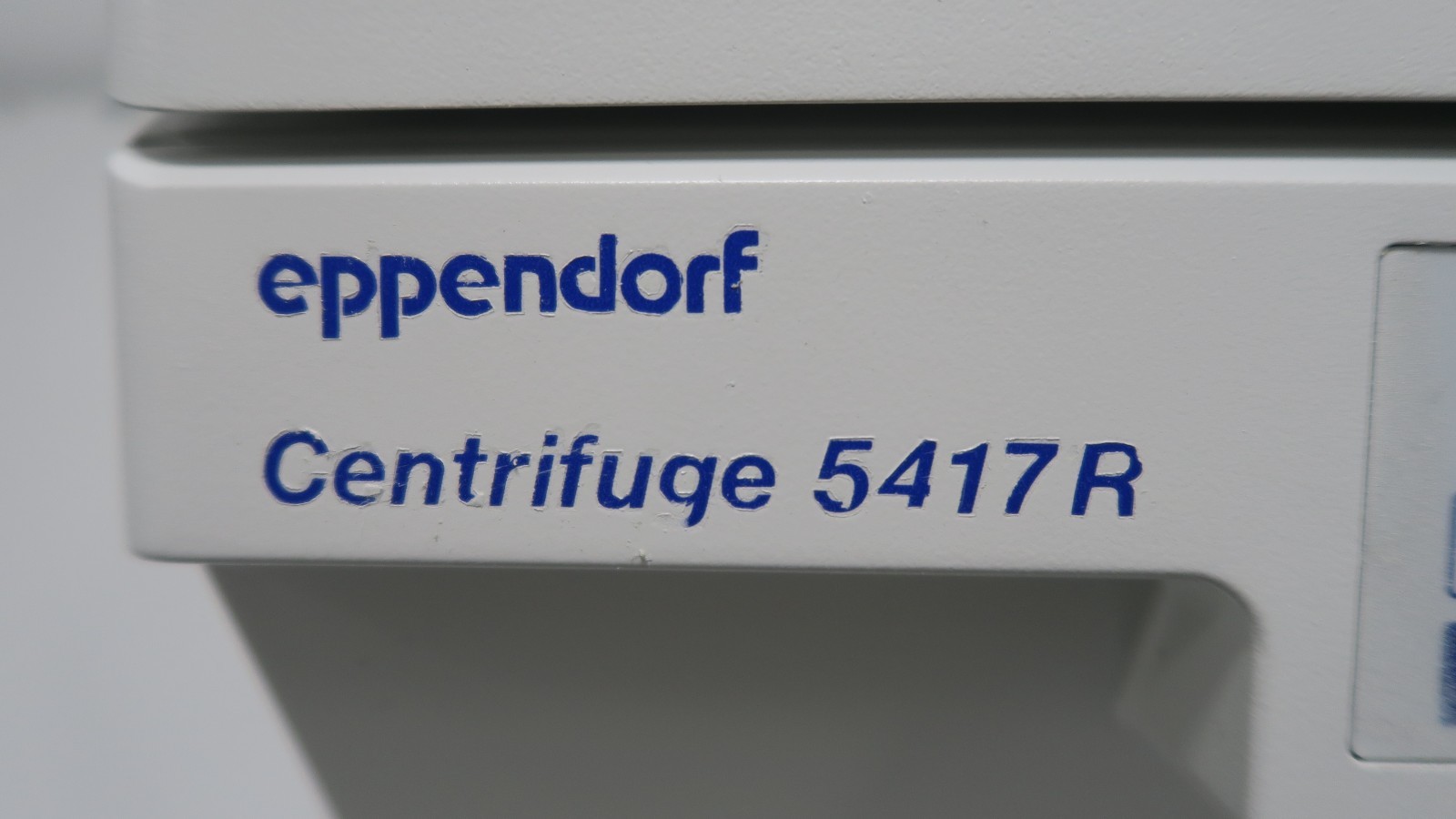 Used Eppendorf 5417R Refrigerated Centrifuge with FA-45-30-11 Fixed Angle Rotor