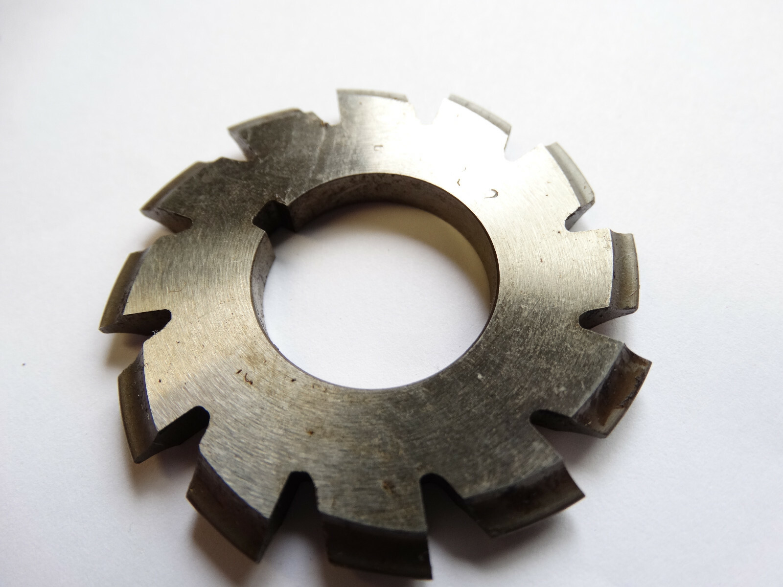 F&D HSS Involute Gear Cutter – 14 1/2 Deg PA – 22DP – #5 – 2″ Dia x 7/8″ Hole