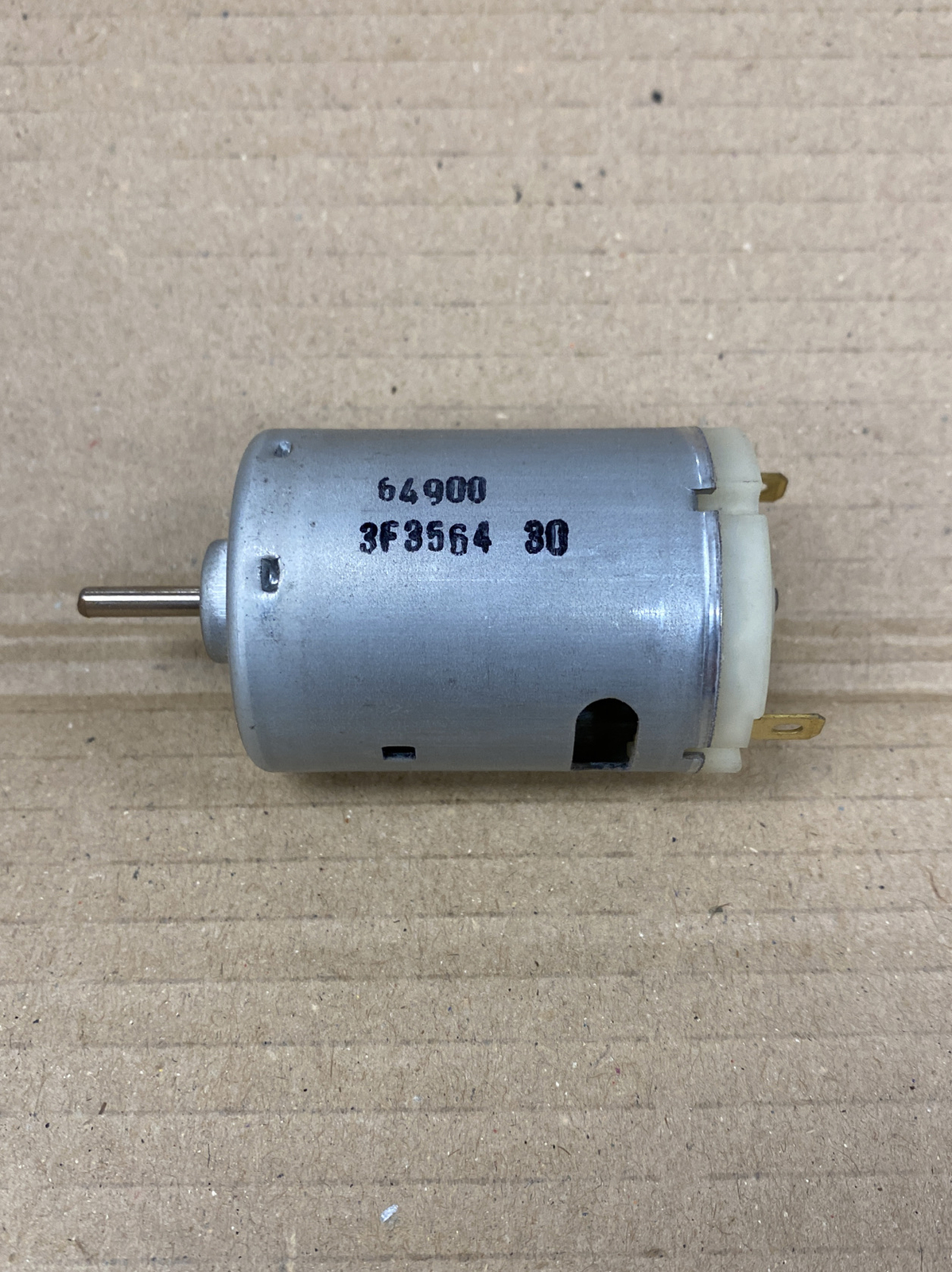 Johnson Electric 12V DC Motor – 3000 RPM – 5.0 oz-in. – HC615 – 6490 (NOS)