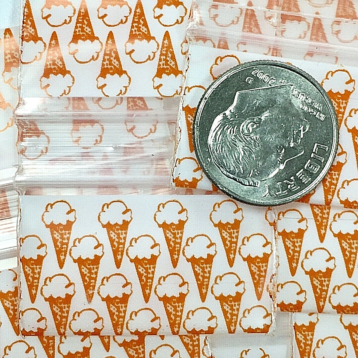 BaggiesSince1987- 12534 ZipSeal DESIGN BAGS MIX 1.25″X3/4″ METALLIC, 👀Details🔽