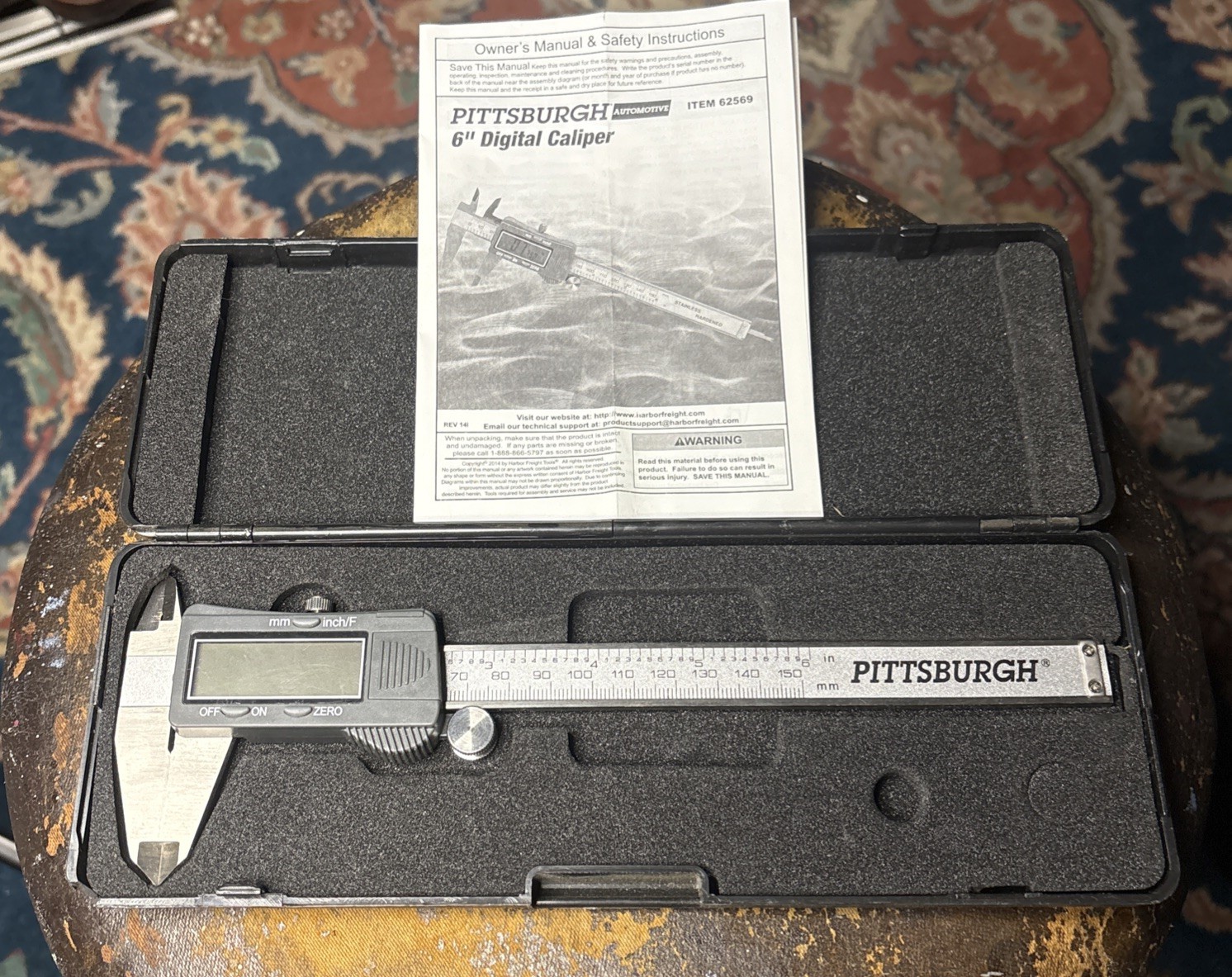 Pittsburgh 62569 Digital Caliper, 6″ with SAE and Metric Fractional Readings