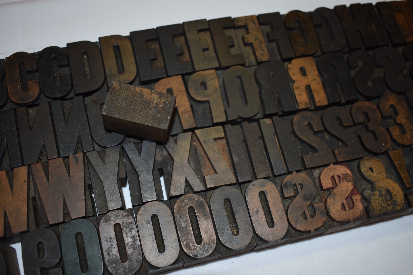 Vintage 1-1/4″ Wood Type Print Blocks Letters A-Z & 0-9 += 94 Pcs.