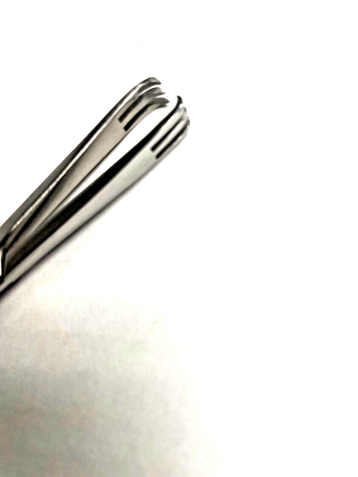 Gordon Uterine Vulsellum Forceps, 6.1/4″, Straight, with 3 x 3 Teeth, Premium