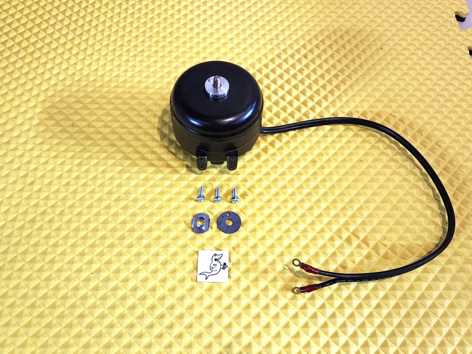 DIXIE NARCO BEV MAX 3, 4 / 3800 & 5800 MACHINE CONDENSER FAN MOTOR CW-Free Ship!