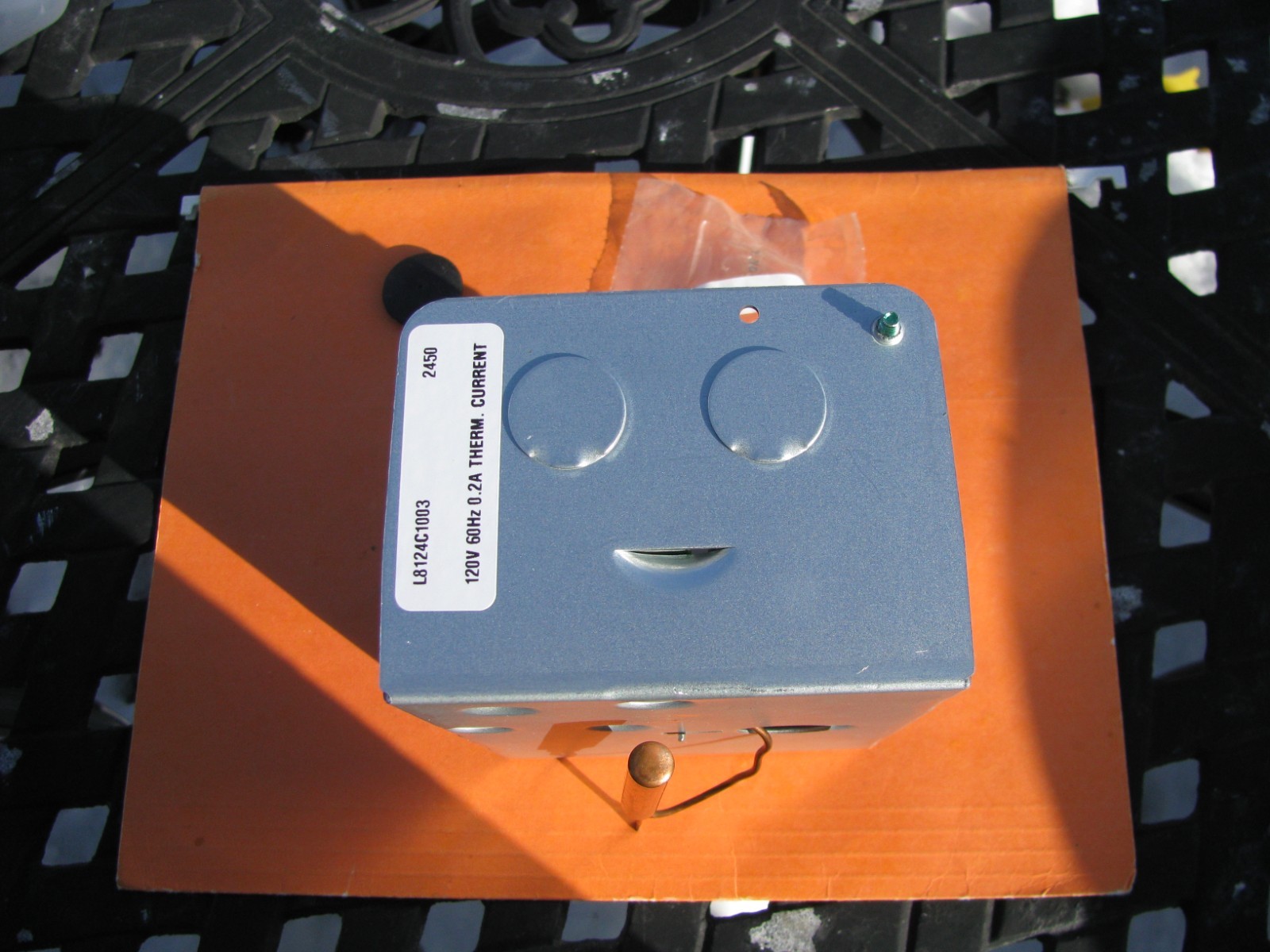 Brand New – Resideo L8124C1003 Triple Aquastat Relay Line Volt Burner Control
