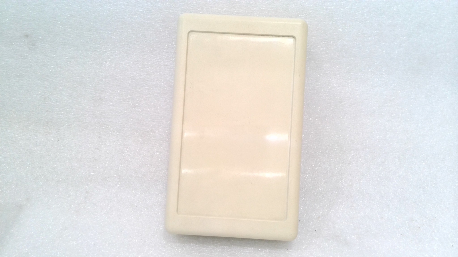 369VB HANDHELD PLASTIC CASE WITH BATTERY ACCESS, 6 1/4″L X 3 3/4″W X 1 3/8″H
