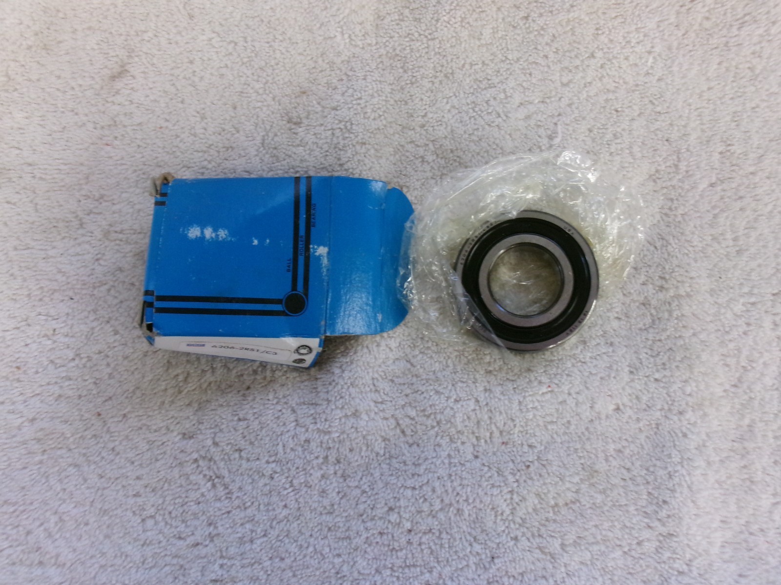 NIB SKF Bearing 6206-2RS1/C3