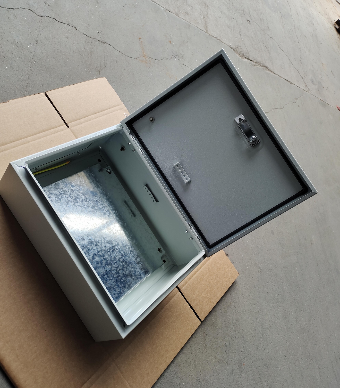 16″x12″x6″ Electrical Enclosure Box Waterproof In/Outdoor Junction Box Dustproof