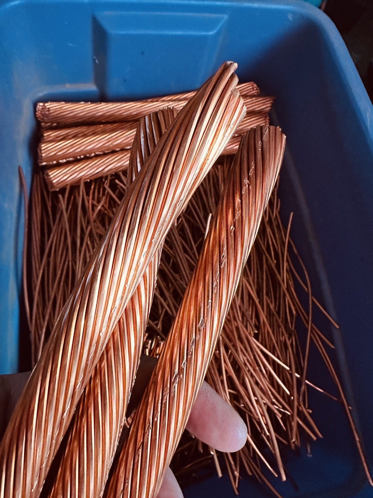 Copper Bare Bright 10lb Cut From The Highest Quality Industrial Wire MCM250-500
