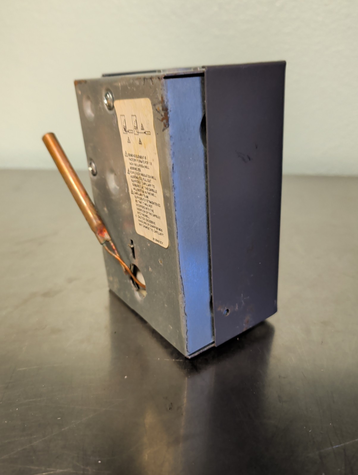 Resideo High Limit Vert Mount Aquastat Relay w/ 50VA Transformer L8148E1299 3